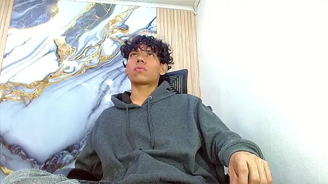 DaviidBuckx  online show from March 8, 2:04 am