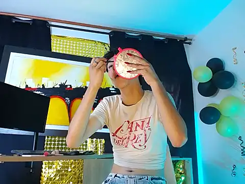 jullian ricci online show from March 11, 7:54 pm