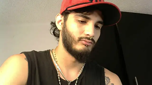 LovexJuxn8 online show from February 16, 7:01 pm