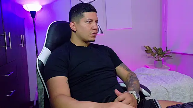  robertobaggioo online show from July 16, 12:34 pm