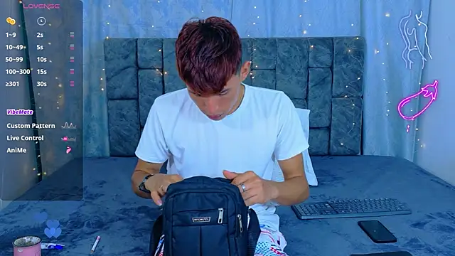 NicolasTorrez online show from April 9, 12:19 am