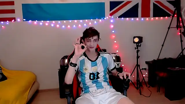 John Meow online show from March 5, 7:43 pm