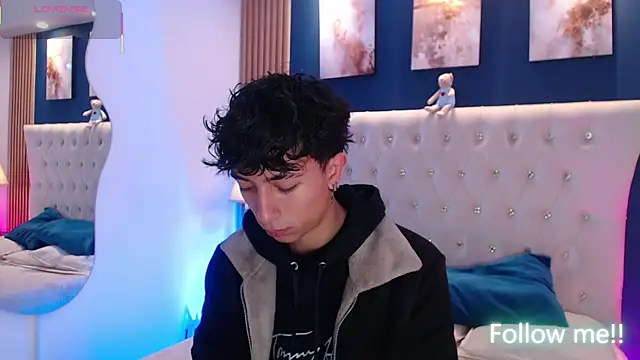 Aiden Rivers  online show from May 25, 12:44 pm
