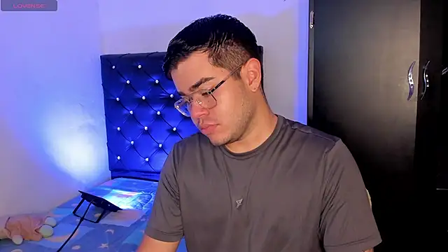 Joseph connor5 online show from April 9, 6:19 am