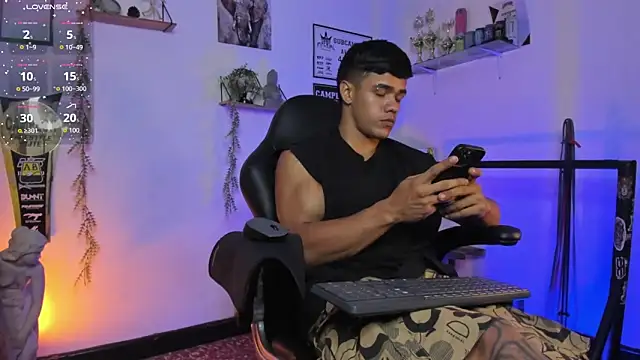 Rob zaens33 online show from March 20, 2:32 pm