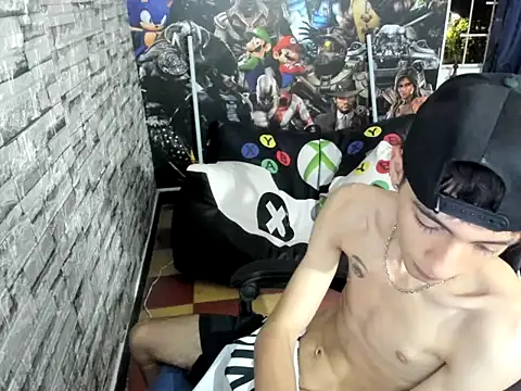 wex 077 online show from March 1, 1:49 am