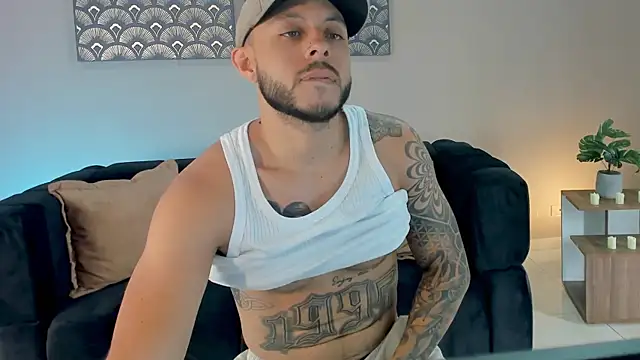 Daniel kingx online show from March 3, 1:18 pm