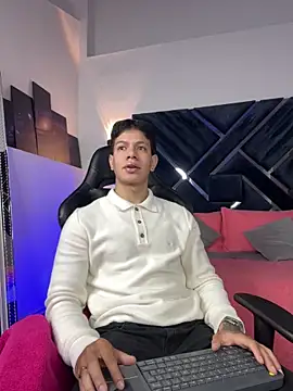 TonyPetrovjs online show from May 30, 7:08 am