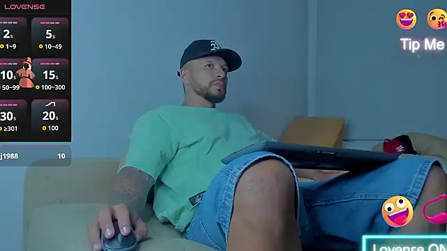 Toony Dee online show from March 14, 4:08 am