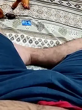 smallthickdick115 online show from April 10, 6:53 am