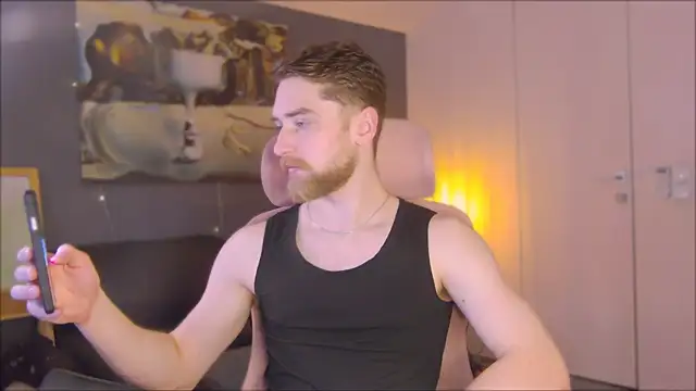 Dexter Raze online show from March 23, 7:03 am