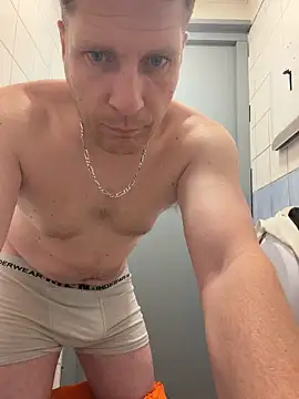 Minmoi1984 online show from April 19, 8:33 pm