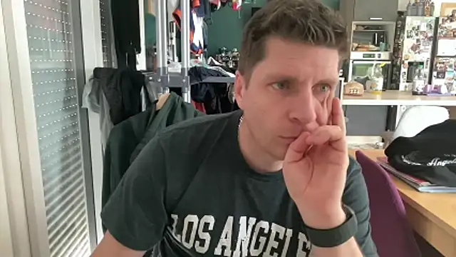 Minmoi1984 online show from March 11, 9:16 am