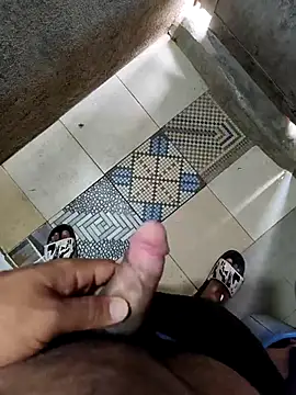 freakingcock27 online show from March 21, 9:14 am