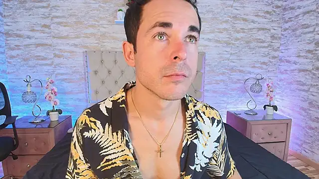 Adams Sanz online show from April 15, 7:58 pm