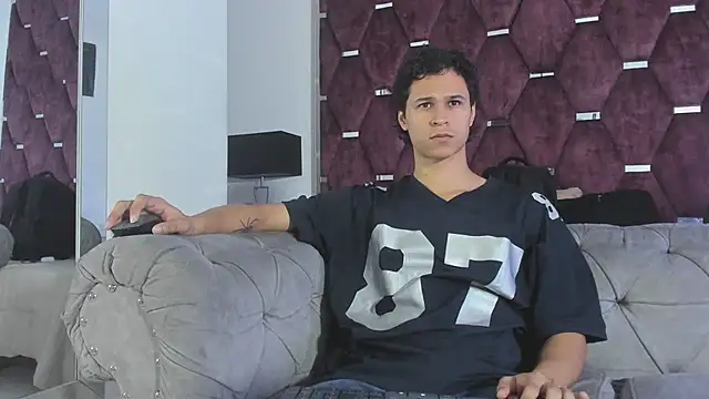 TonyBenedetti online show from July 20, 9:16 pm