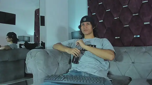 TonyBenedetti online show from April 22, 8:35 pm