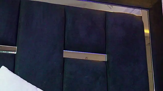 Dark Eros  online show from April 9, 6:19 am