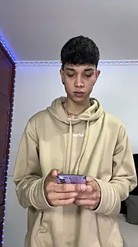 DiamondEssence online show from March 2, 11:23 pm