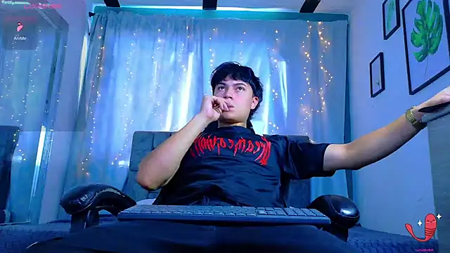 Dantekent online show from July 2, 1:28 pm
