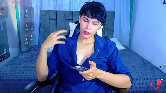 Dantekent online show from April 13, 1:56 pm