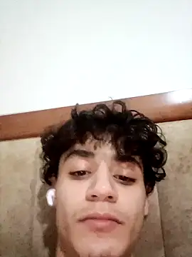 --hot-boy-- online show from March 15, 1:57 am