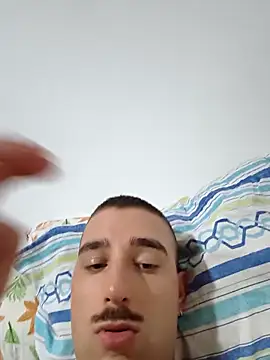 straightdude99 online show from March 1, 5:40 am