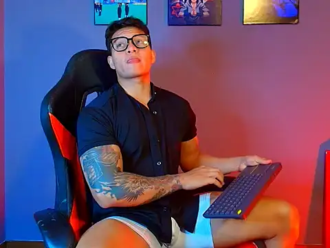 evan greey01 online show from March 4, 3:57 am