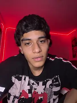 IronLatino online show from March 2, 6:58 am