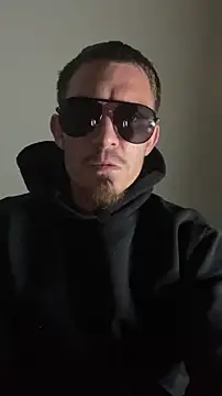 DolanTrevo44736 online show from March 19, 5:32 am