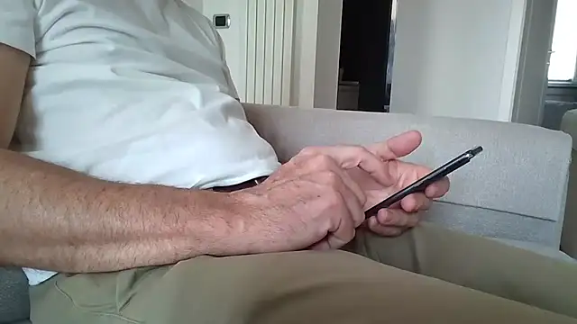 Alex1970-IT online show from April 18, 12:17 pm