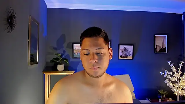 Akon 2XXX online show from March 27, 6:09 pm