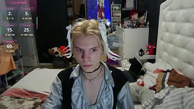 Ex1dra online show from April 26, 11:01 pm