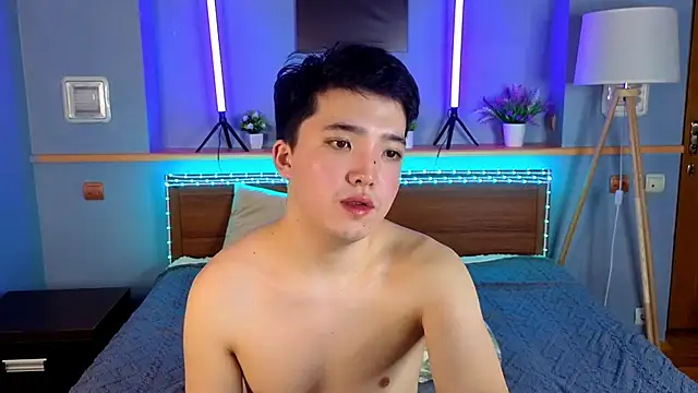 NudGlow online show from March 6, 4:20 am