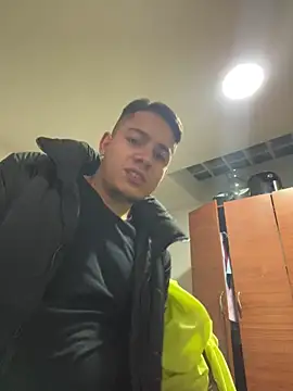 OliverTabordaa online show from April 6, 5:36 pm