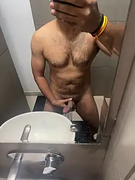 Vibrator2509 online show from April 6, 9:04 pm