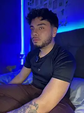 kryzthian Olrox online show from April 23, 3:33 am