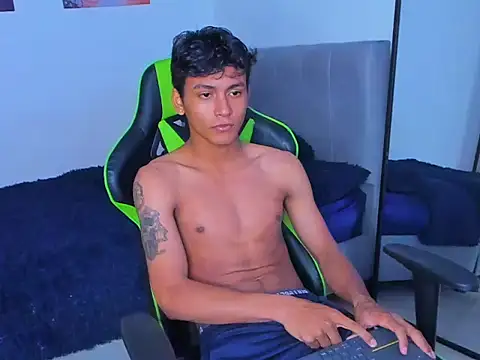 PaulTallx online show from March 9, 8:03 pm