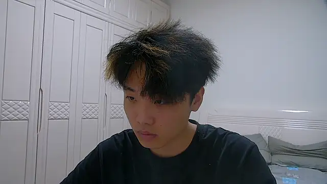 icecream-002 online show from March 14, 10:55 am