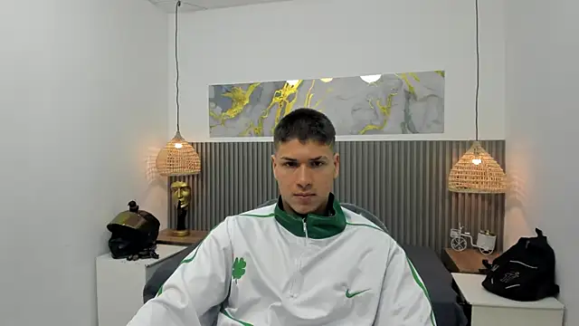 AlessandroFranco online show from May 2, 1:25 pm