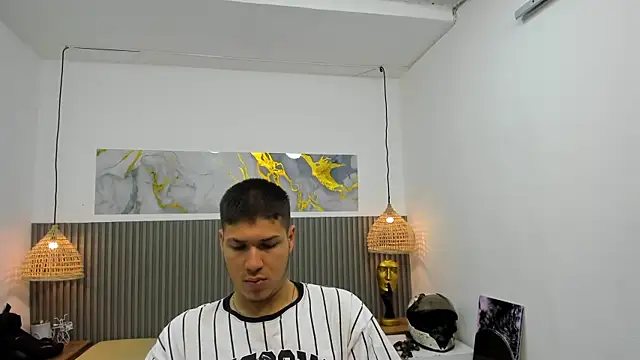 AlessandroFranco online show from June 19, 1:27 pm