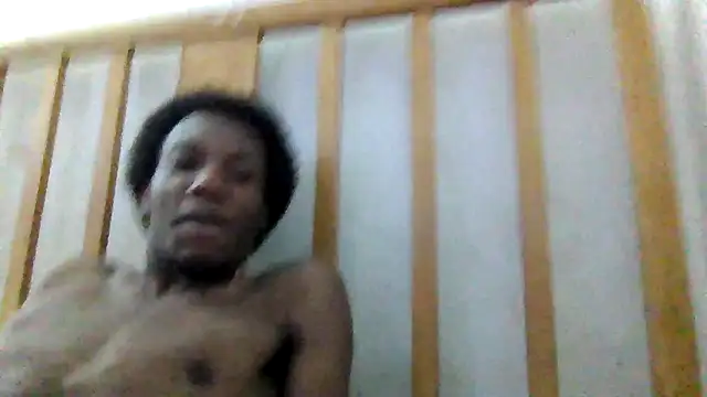 zacharyandrews778 online show from May 13, 2:47 pm