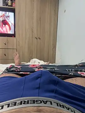 tommyxxx2026 online show from July 8, 12:42 pm