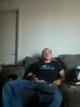 yourMasterisBored online show from April 20, 9:28 pm