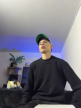 SebastianReed  online show from June 27, 4:04 am