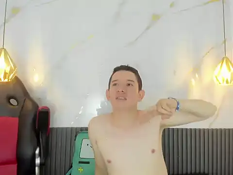 StivenBalls online show from March 17, 7:05 pm