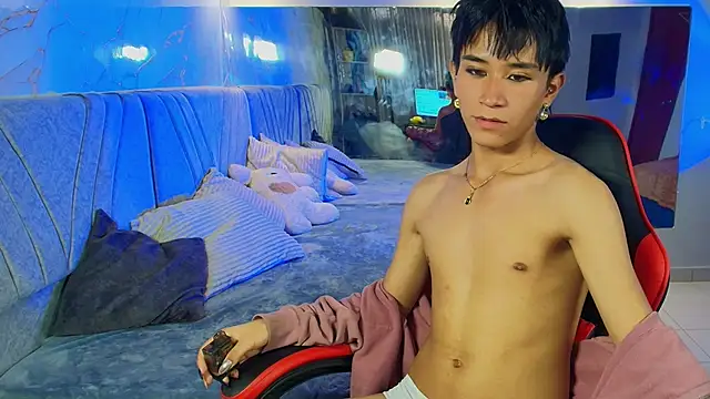 cococumps online show from April 30, 5:53 pm