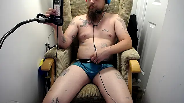 nobbyfilth91 online show from July 23, 7:44 pm
