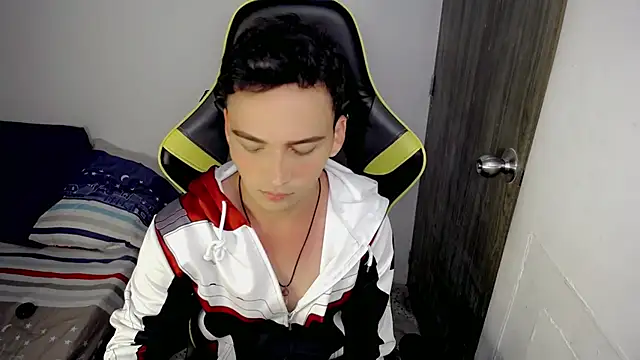 Mathias twinkk online show from March 17, 8:55 pm