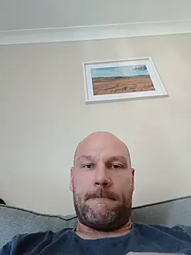 pitch 122 online show from July 6, 4:42 pm